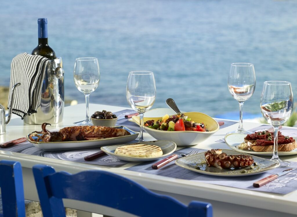 Medusa best Milos restaurants tavern recommendations